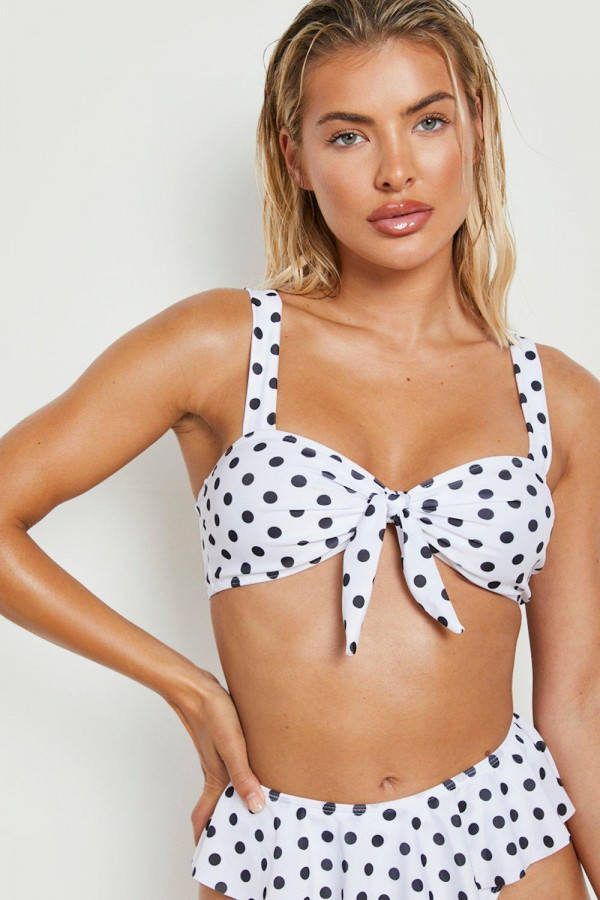 boohoo Bandeau Bikini Top Met Stippen En Geknoopte Bandjes, White