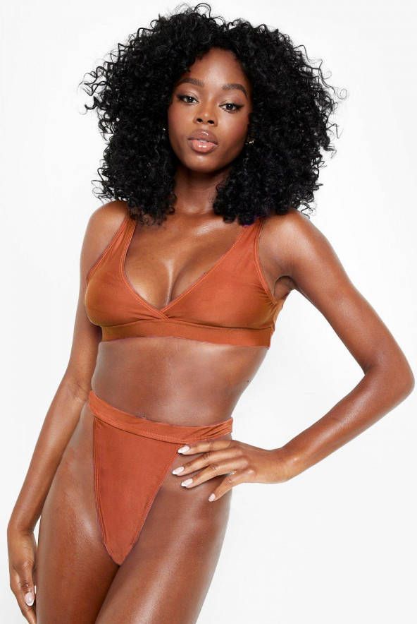 boohoo Essentials Gerecyclede Korte Bikini Top Met Laag Decolleté,, Chocolate
