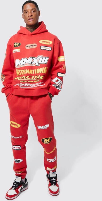 boohoo Oversized Boxy Moto Trainingspak Met Capuchon En Print, Red