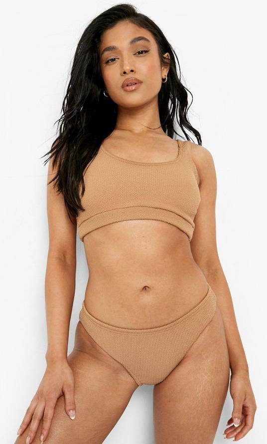 boohoo Petite Gekreukeld Hipster String Bikini Broekje, Chocolate