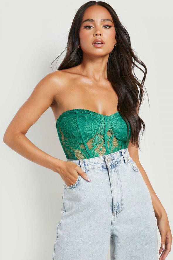 boohoo Petite Premium Kanten Bandeau Korset One Piece, Green