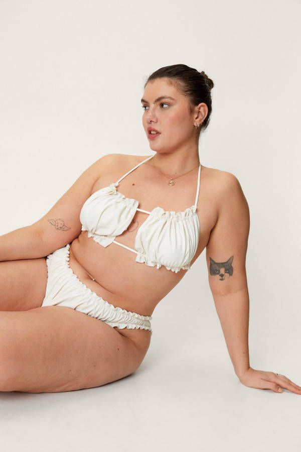 boohoo Plus Gerecyclede Geplooide Bandeau Bikini Top, Cream
