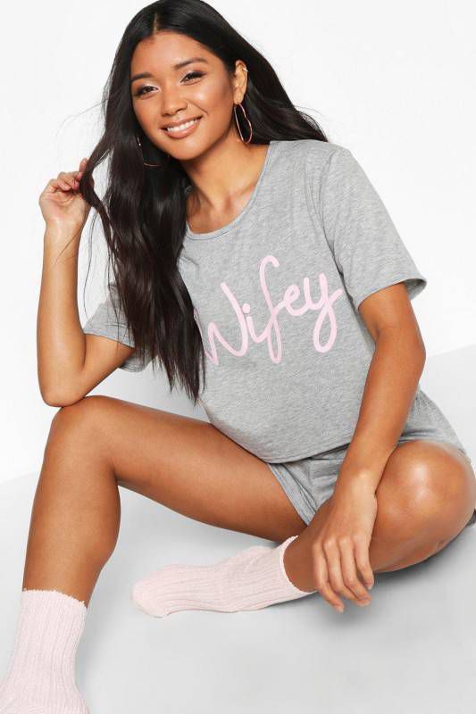 boohoo Wifey Bridal T Shirt And Shorts Pj Set, Grey