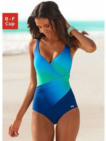 Lascana Badpak in wikkel look met een modellerend effect